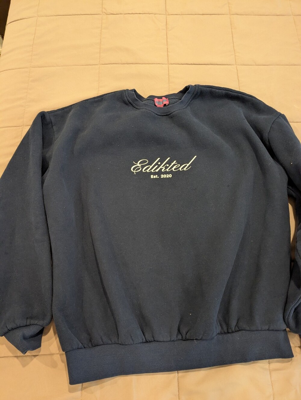 Edikted Navy Crewneck with White Script Logo